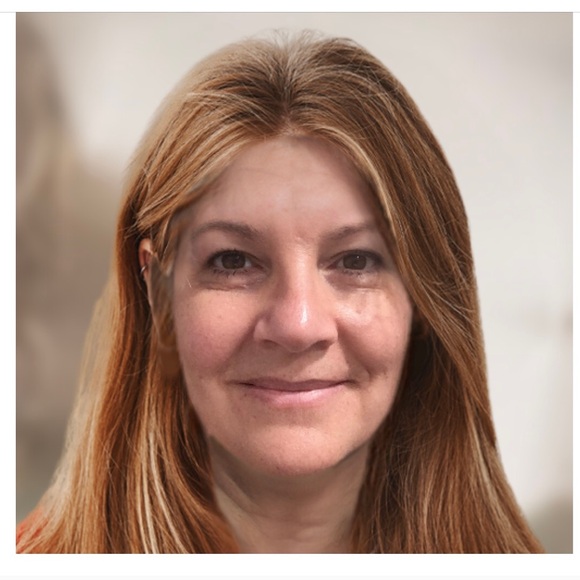 Meet your Posher, Karen - Picture 1 of 1